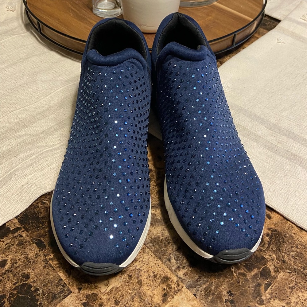 Gun metal black/blue size 11